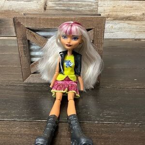 Melody Piper Everafter Monster High Fashion Doll with Clothes and Boots